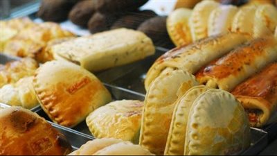 حفاظا على صحتك، تجنب الإفراط في تناول الخبز والسكريات ومنتجات الألبان