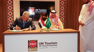 مصر والسعودية توقعان مشروع برنامج للتعاون المشترك في مجال السياحة