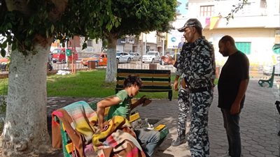 تحرير 4 محاضر للنباشين و7 آخرين للمحال التجارية المخالفة لقانون المخلفات خلال حملة بالإسماعيلية