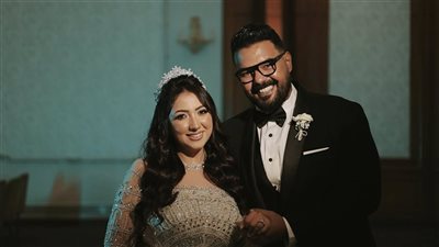 المطربة آية عبد الله تحتفل بزفافها على شاب من خارج الوسط الفني (صور) 