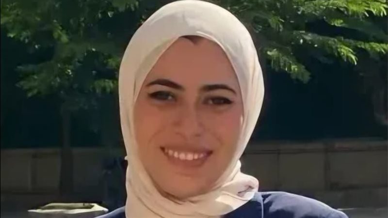الطالبة بسمة الحسيني