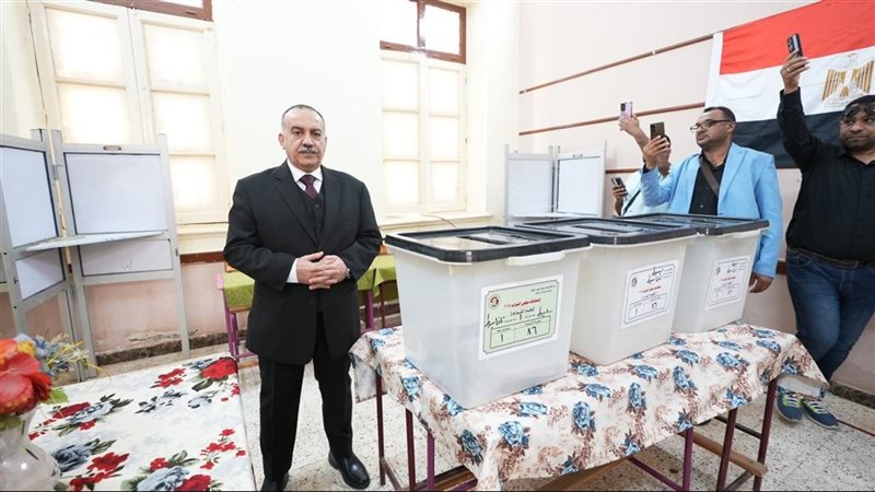 محافظ أسيوط يتفقد