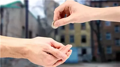 تفسير حلم التصدق بالمال فى المنام وعلاقته برفع البلاء والهموم 