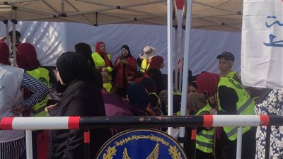 إقبال الشباب على لجنة الشهيد أحمد فايز في انتخابات النواب بأسيوط (فيديو)