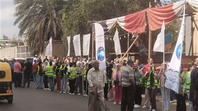 إقبال المواطنين على انتخابات النواب بلجنة قايتباي في كرموز بالإسكندرية (فيديو وصور) 