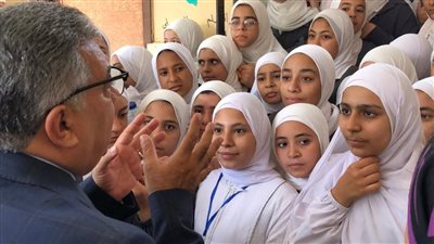 محافظ الدقهلية يتابع مستوى الخدمات المقدمة للمواطنين بحي غرب المنصورة