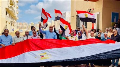 العاملون بالإدارات التعليمية في الإسكندرية يدعون المواطنين للمشاركة بانتخابات النواب (صور)