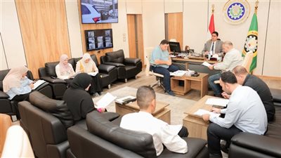 نائب محافظ الدقهلية يبحث طلبات مستثمري المنطقة الصناعية في جمصة