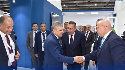 أسامة ربيع: قناة السويس تتمتع بمستوى كفاءة وجودة وتكنولوجي مرتفع يؤهلها للمنافسة بقوة