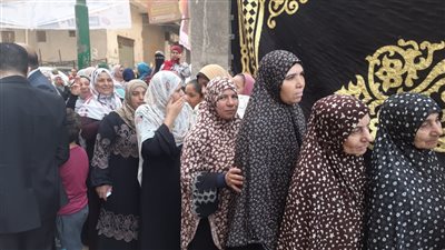 إقبال كثيف من السيدات على لجان انتخابات النواب في دمنهور (فيديو وصور) 