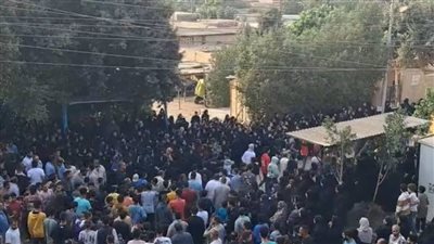 أهالي سندبيس بالقليوبية يشيعون جثماني شقيقين لقيا مصرعهما في حادث تصادم 