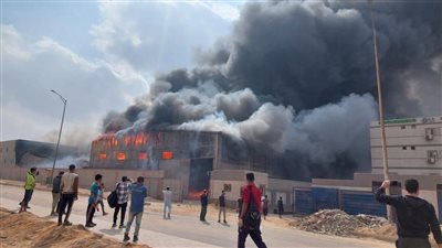 تفاصيل حريق بمصنع بويات فى مدينة السادات