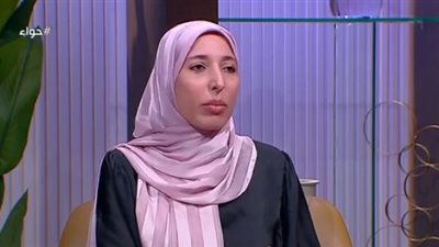 ما حكم حرمان الأجداد من رؤية أحفادهم؟، أمينة الفتوى تجيب (فيديو)
