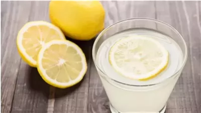 فوائد لا تخطر ببالك، ماذا يحدث لجسمك عند تناول الماء بالليمون بانتظام؟