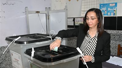 محافظ البحيرة تدلي بصوتها في انتخابات مجلس النواب: فخورة بالمشهد الحضاري للجان