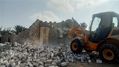 إزالة 13 حالة تعدٍّ بالقنطرة غرب في الإسماعيلية 