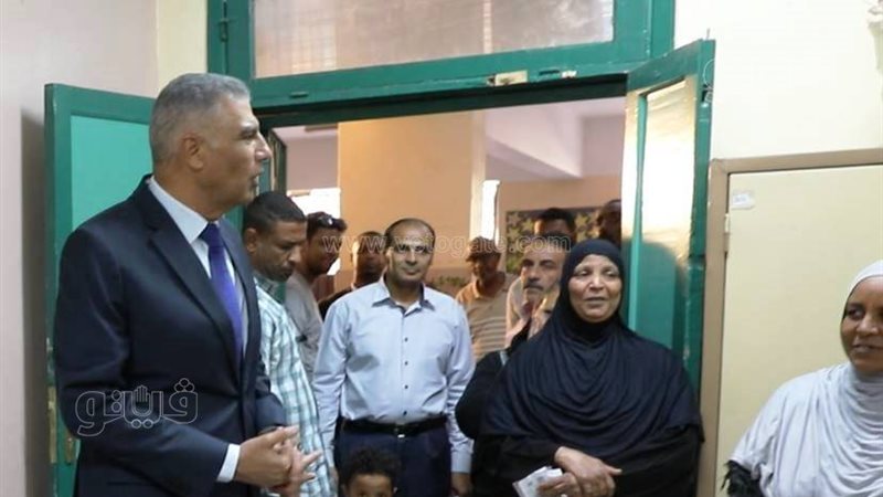جولة لمحافظ اسوان