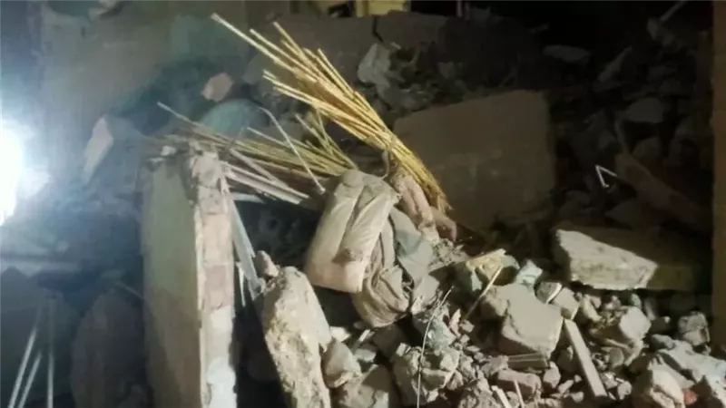 انهيار عقار بمصر