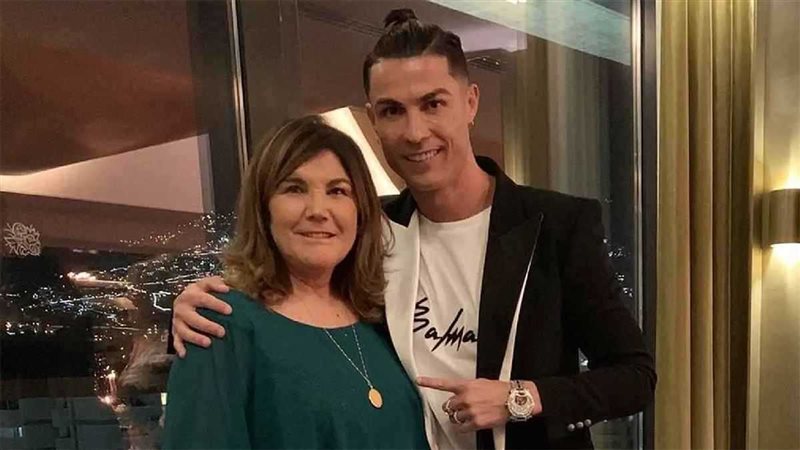 رونالدو ووالدته ماريا
