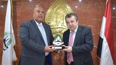 سفير أرمينيا يزور غرفة القاهرة لبحث التعاون الاستثماري والتجاري 