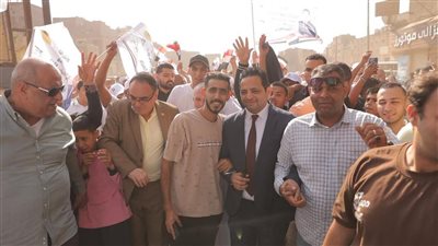 في اليوم الأخير للاقتراع، الهرم تنتصر للطيار أحمد الجابري في انتخابات النواب رافعين شعار لا للغرباء (فيديو)