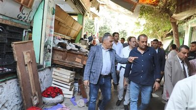  محافظ الشرقية يقود حملة مكبرة لرفع الإشغالات والتعديات بالزقازيق 
