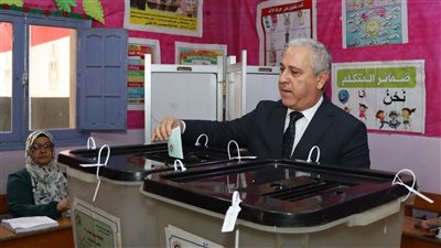 الشوربجي عقب الإدلاء بصوته: الصحافة القومية مهمتها تقديم صورة شاملة للانتخابات