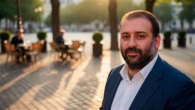 تهمة فساد بـ100 مليون دولار تطارد رجل أعمال مقرب من زيلينسكي