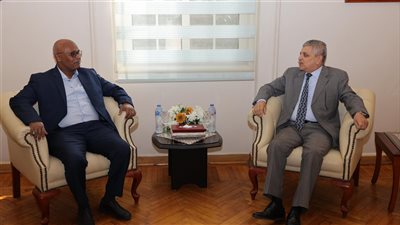 الفريق أسامة ربيع يبحث سبل التعاون مع هيئة الموانئ البحرية السودانية