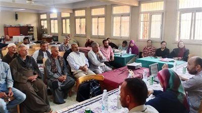 تنفيذ برنامج توعوي لمزارعي القمح بأسيوط 