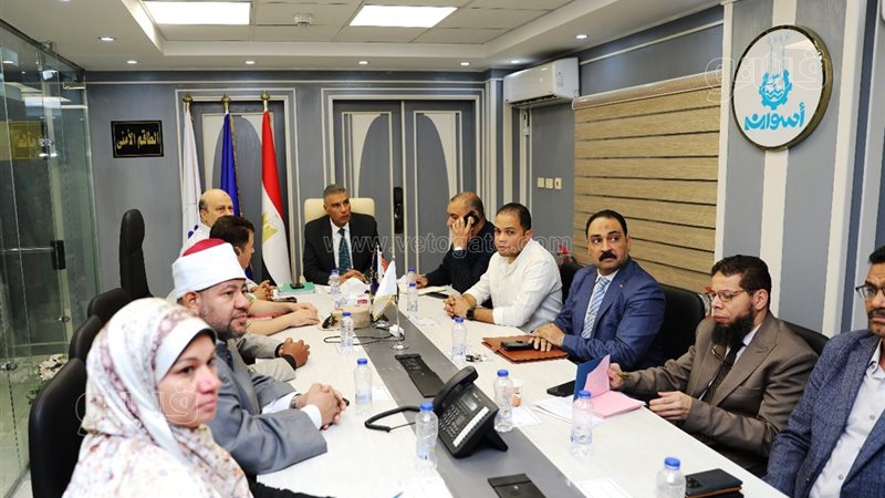 محافظ اسوان يتابع