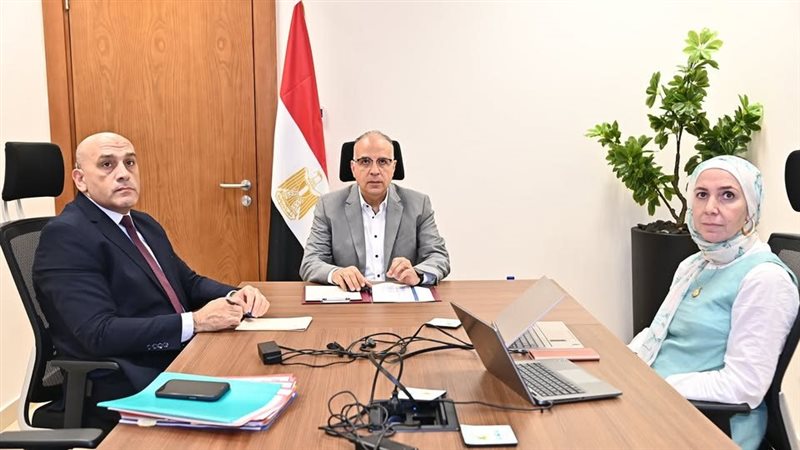 اجتماع الدكتور هانى