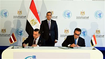 رئيس الوزراء يشهد مراسم توقيع مذكرة تفاهم للتعاون في مجالات الرعاية الصحية بين مصر ولاتفيا