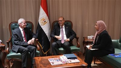 وزير العمل يبحث مع سفير ألبانيا سبل تعزيز التعاون المشترك