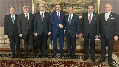 وزير الخارجية يزور مقر اتحاد الغرف والبورصات التركية في أنقرة (صور)