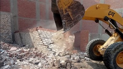 إزالة 26 حالة تعد بالقنطرة غرب في الإسماعيلية (صور) 