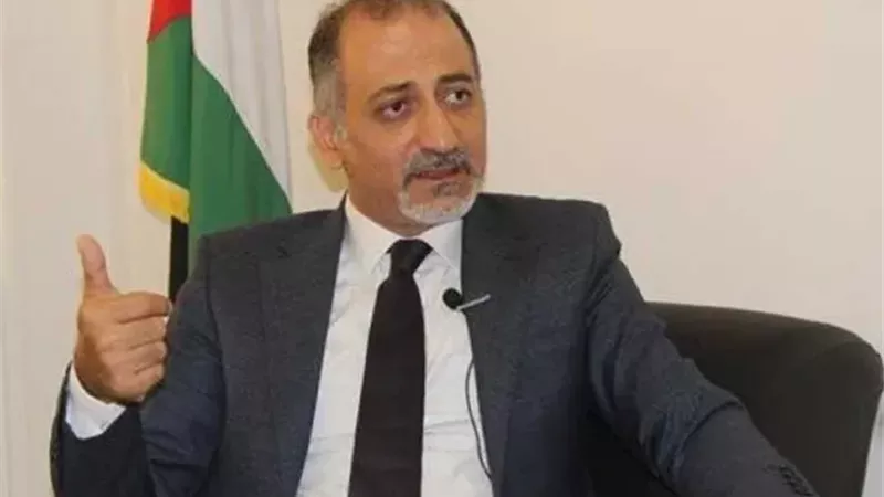 السفير مهند العكلوك،