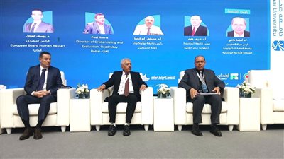 رئيس جامعة المنصورة يؤكد أهمية التحول نحو 