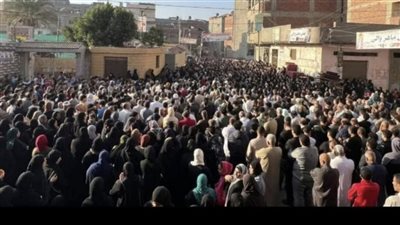  أهالي الدقهلية يشيعون جثامين 6 شباب غرقوا في محاولة هجرة غير شرعية 