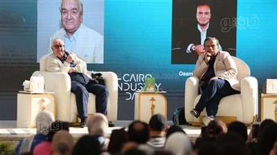 بطولة نجله كريم، محمد عبد العزيز يكشف تفاصيل إعادة تقديم 