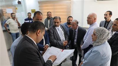 محافظ القاهرة يتفقد منطقة شق الثعبان (صور) 