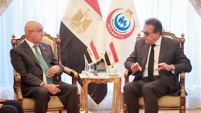 وزير الصحة يبحث مع نظيره العراقي تدريب الكوادر الطبية العراقية في مصر