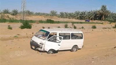 مصرع شاب في تصادم دراجة نارية بميكروباص بالوادي الجديد