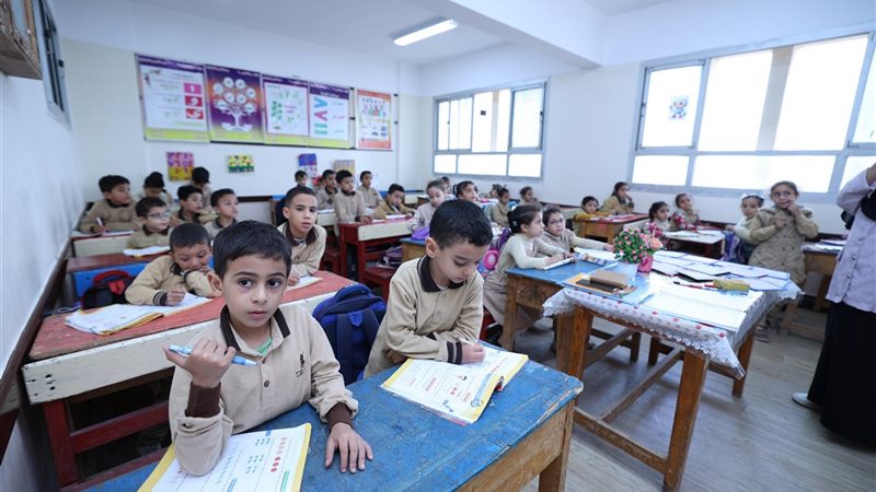 افتتاح تطوير مدرسة