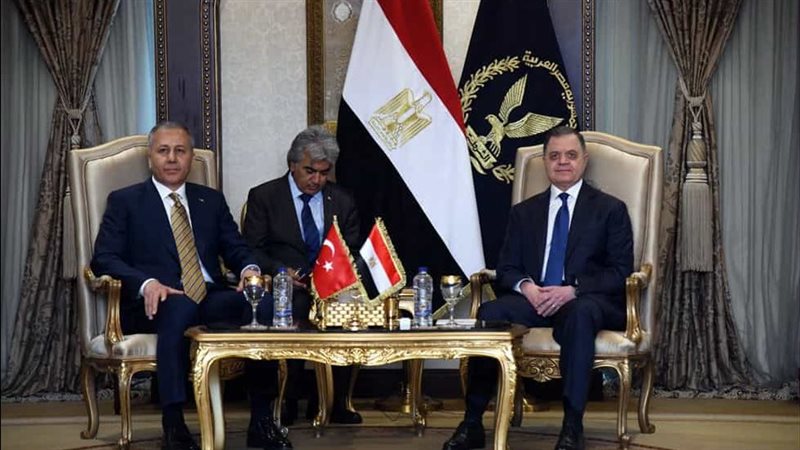 وزيري الداخلية المصري