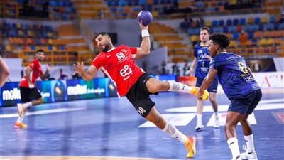 سوبر كرة اليد، الأهلي يتقدم على سموحة في الشوط الأول