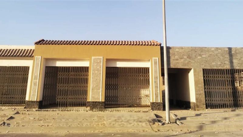 وحدات تجارية 