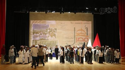 محافظ أسوان يتابع الحالة الصحية لمصابي حادث انقلاب أتوبيس الطلاب المشاركين بمهرجان الإسماعيلية للطفل