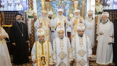 الأنبا ثيؤدوسيوس يرسم ثلاثة كهنة جدد للخدمة في إيبارشية وسط الجيزة