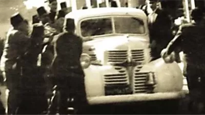 وثائق وأسلحة في قلب القاهرة، كيف فضحت سيارة جيب النظام الخاص المسلح للإخوان؟